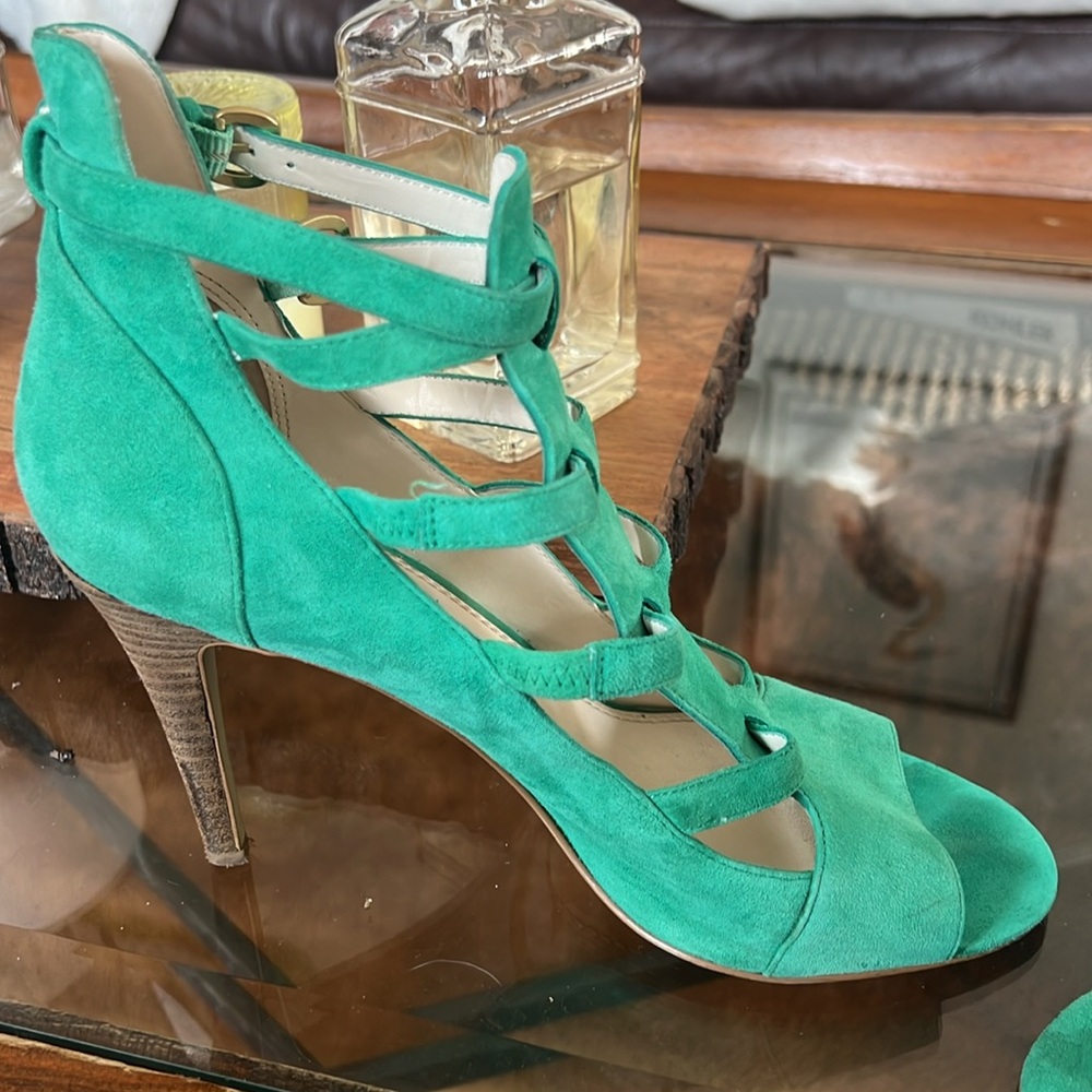 Rachel Roy Suede Teal Heels - Picture 7 of 12